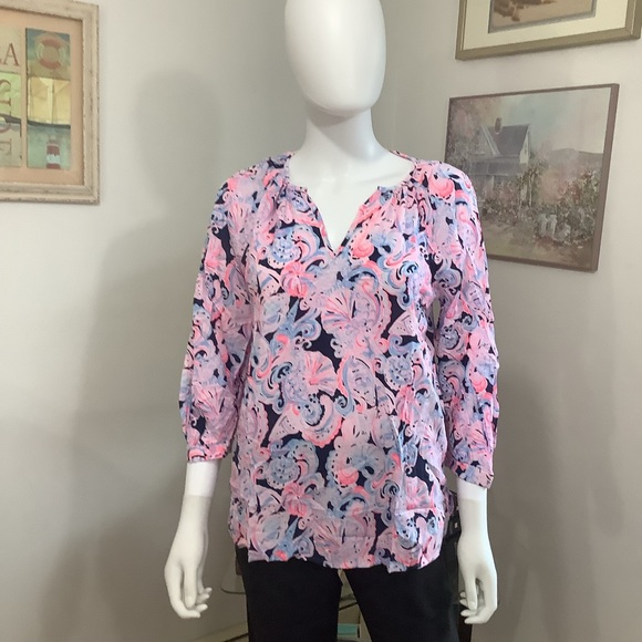 Lilly Pulitzer 3/4 Sleeve Willa Top - Picture 4 of 10